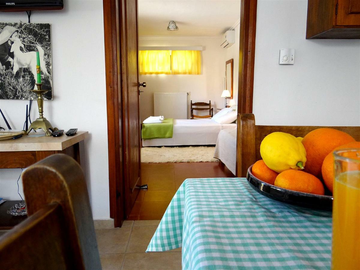 Apartment By The Sea Káto Darátsos Eksteriør bilde