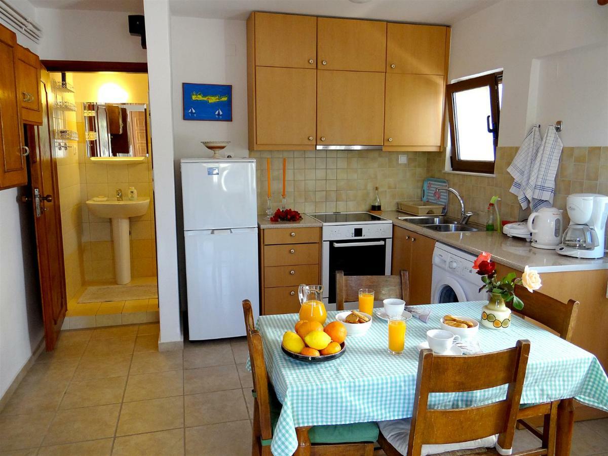 Apartment By The Sea Káto Darátsos Eksteriør bilde