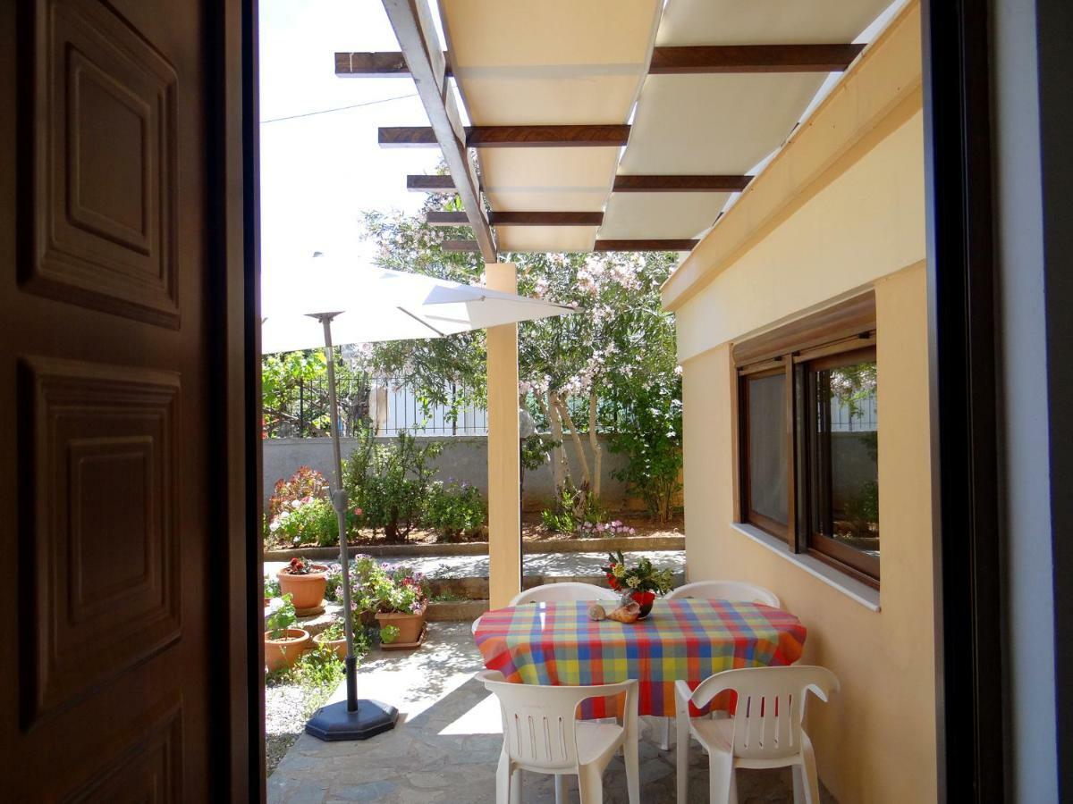 Apartment By The Sea Káto Darátsos Eksteriør bilde